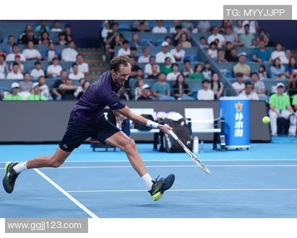 全国锦标赛回顾:杭州网球队展现出色实力与团队精神 全国锦标赛回顾:杭州网球队展现出色实力与团队精神